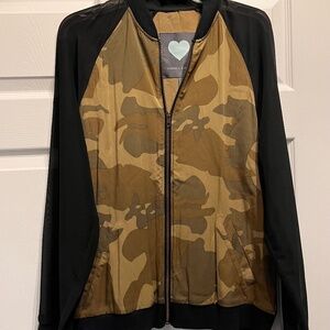 Kendall & Kylie Camoflage American Flag Sheer Sleeve ‎ Jacket Size L